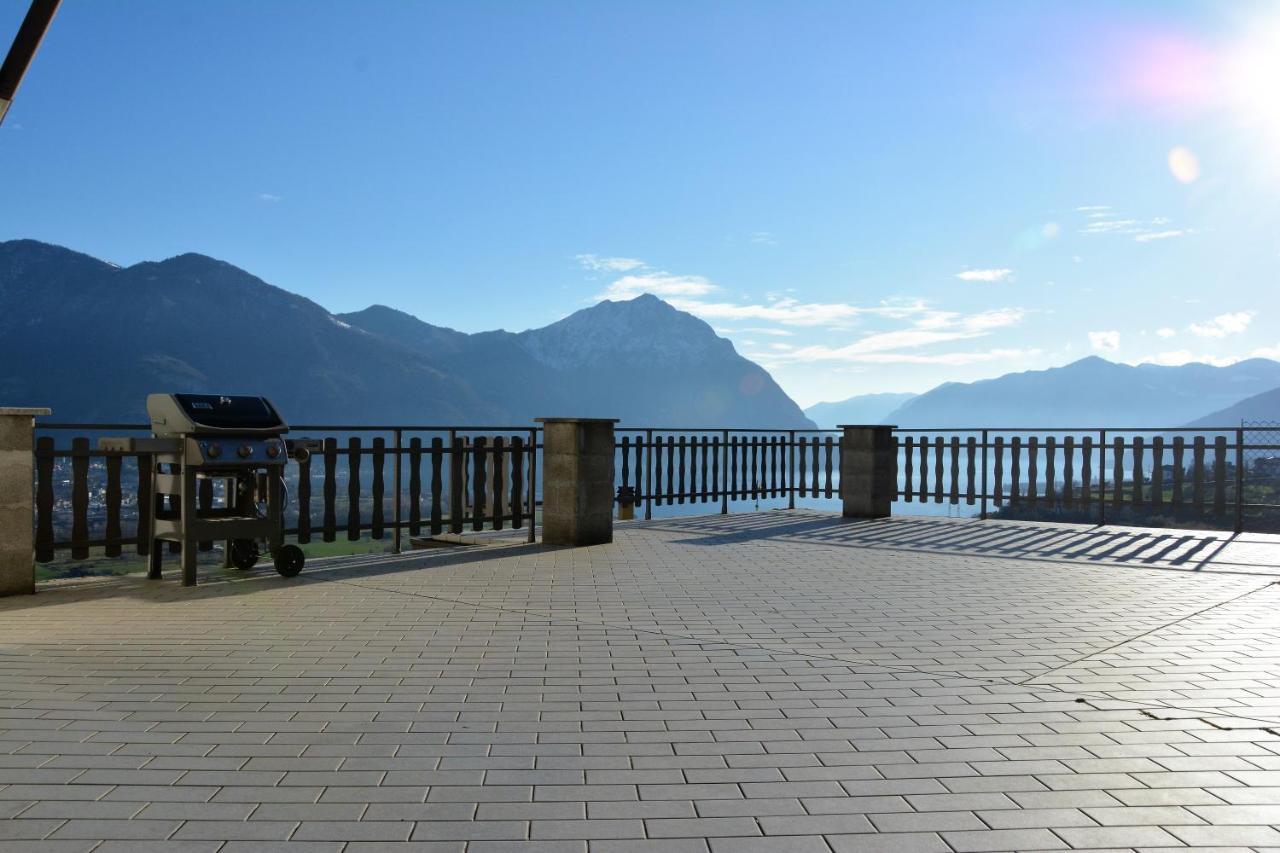 A. F.Antastic V.Iew Villa Costa Volpino Buitenkant foto