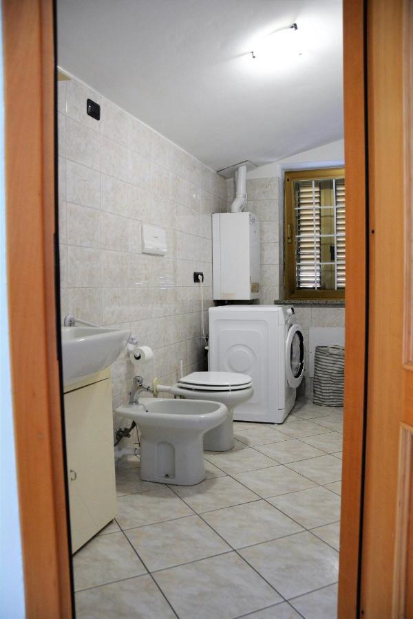 A. F.Antastic V.Iew Villa Costa Volpino Buitenkant foto